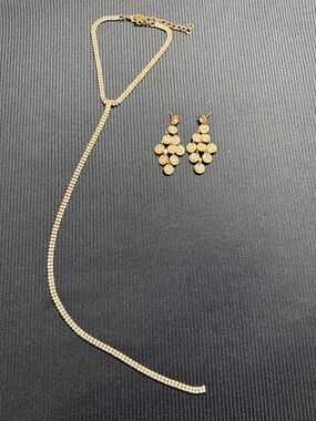 Gold Crystal Lariat Necklace with Cluster Drop Earrings